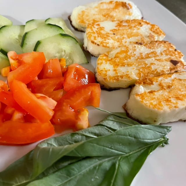 Grilled Halloumi (GF, V).